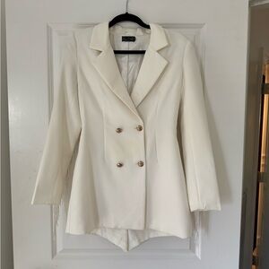 Elegant Cream Double-Breasted Blazer